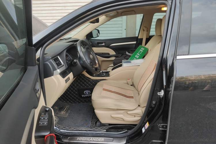 Used Toyota Highlander 2018 2.0T Four-Wheel Drive Elite Edition 7 Seats China V Standard Left Front Seat