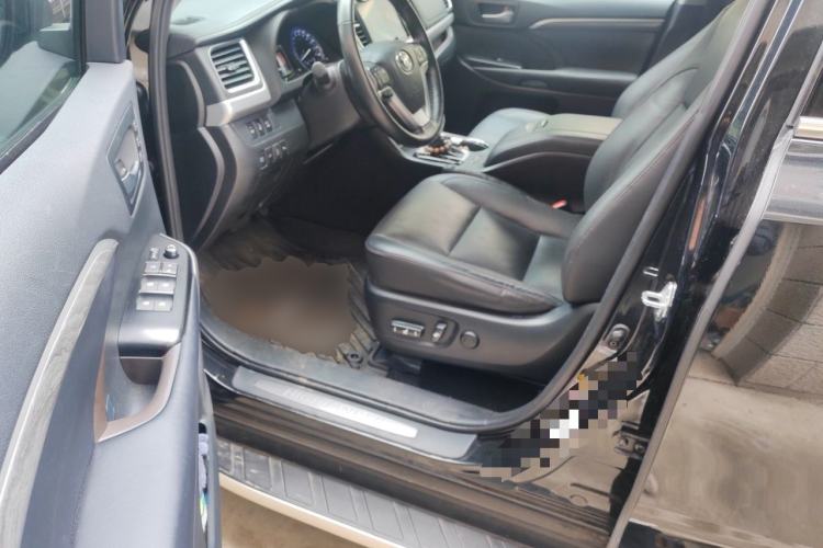 Used Toyota Highlander 2018 2.0T Four-Wheel Drive Supreme Edition 7-Seater China VI Left Front Seat