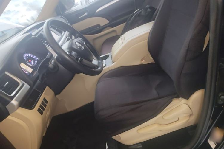 Used Toyota Highlander 2018 2.0T Two-Wheel Drive Elite Edition 5 Seats Emission Standard China V Left Front Seat