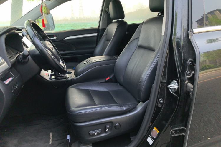 Used Toyota Highlander 2018 2.0T Four-Wheel Drive Prestige Version 7 Seats China VI Standard Left Front Seat