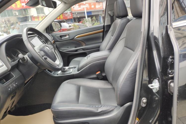 Used Toyota Highlander 2018 2.0T Four-Wheel Drive Prestige Version 7 Seats China V Emission Standard Left Front Seat