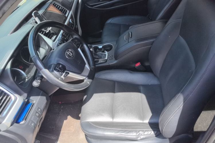 Used Toyota Highlander 2018 2.0T Four-Wheel Drive Knight Edition 7 Seats China VI Standard Left Front Seat