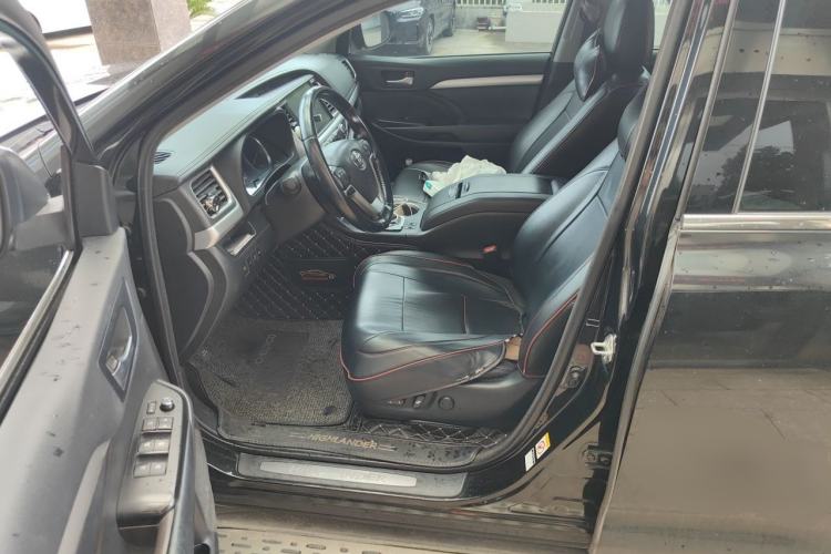 Used Toyota Highlander 2018 2.0T Four-Wheel Drive Prestige Version 7 Seats China V Emission Standard Left Front Seat
