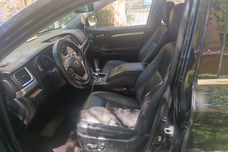 Used Toyota Highlander 2018 2.0T Four-Wheel Drive Prestige Version 7 Seats China VI Standard Left Front Seat