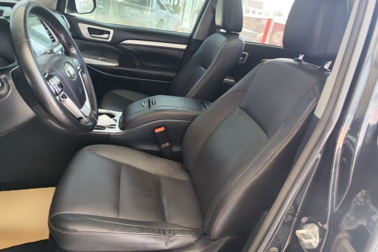 Used Toyota Highlander 2018 2.0T Four-Wheel Drive Prestige Version 7 Seats China V Emission Standard Left Front Seat