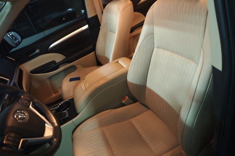 Used Toyota Highlander 2018 2.0T Two-Wheel Drive Elite Version 5 Seats China VI Standard Left Front Seat