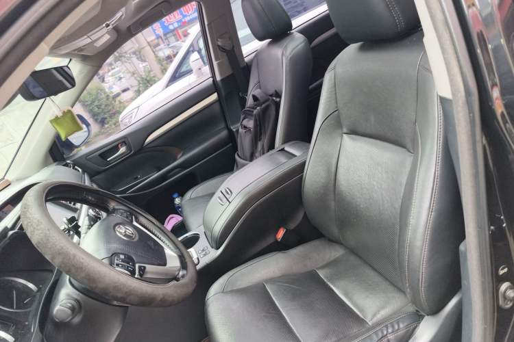 Used Toyota Highlander 2018 2.0T Four-Wheel Drive Luxury Edition 7 Seats China V Emission Standard Left Front Seat