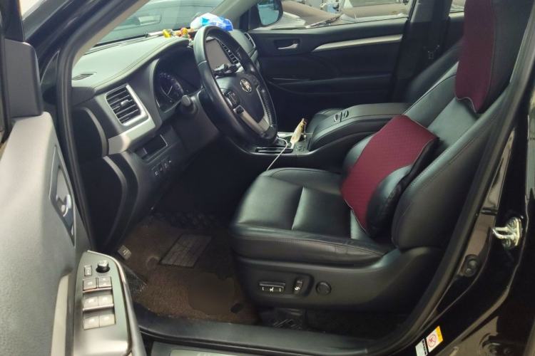 Used Toyota Highlander 2018 2.0T Four-Wheel Drive Prestige Version 7 Seats China VI Standard Left Front Seat