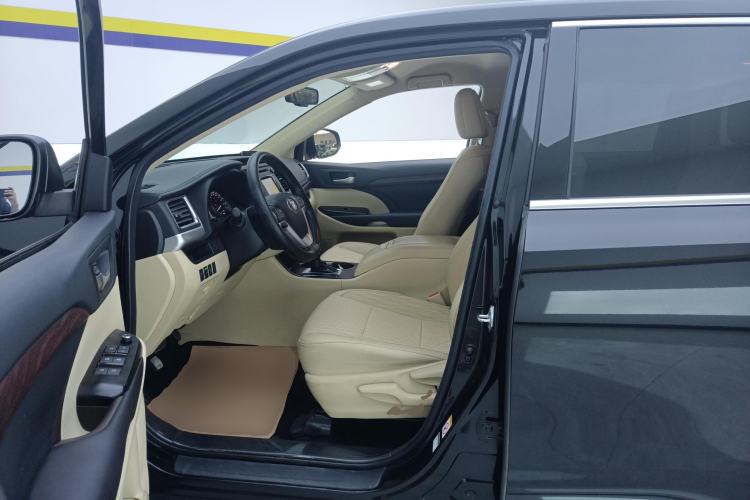 Used Toyota Highlander 2018 2.0T Four-Wheel Drive Elite Edition 7 Seats China V Standard Left Front Seat