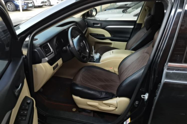 Used Toyota Highlander 2018 2.0T Four-Wheel Drive Elite Edition 7 Seats China VI Standard Left Front Seat