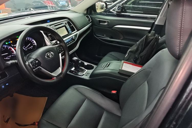 Used Toyota Highlander 2018 2.0T Four-Wheel Drive Luxury Version 7 Seats China VI Standard Left Front Seat