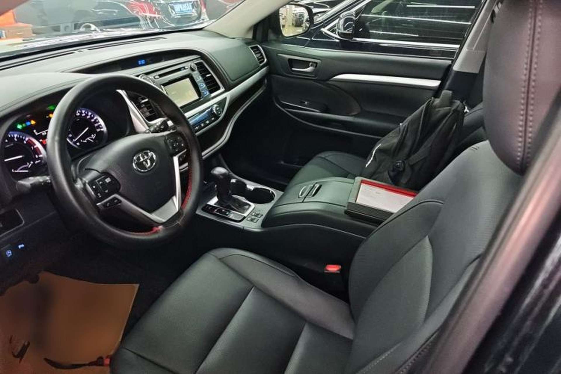 Used Toyota Highlander 2018 2.0T Four-Wheel Drive Luxury Version 7 Seats China VI Standard Left Front Seat