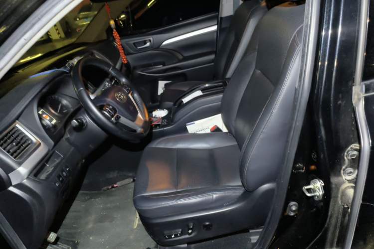 Used Toyota Highlander 2018 2.0T Four-Wheel Drive Prestige Version 7 Seats China VI Standard Left Front Seat