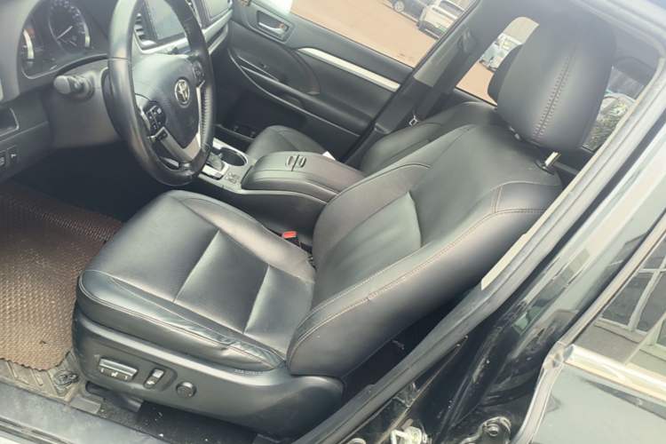 Used Toyota Highlander 2018 2.0T Four-Wheel Drive Luxury Version 7 Seats China VI Standard Left Front Seat