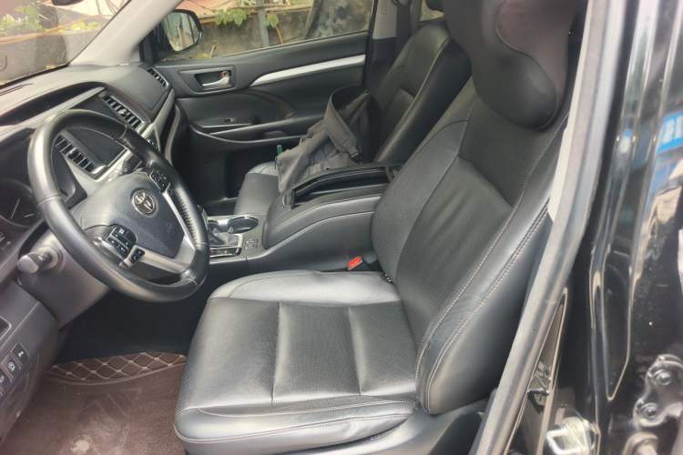Used Toyota Highlander 2018 2.0T Four-Wheel Drive Prestige Version 7 Seats China V Emission Standard Left Front Seat