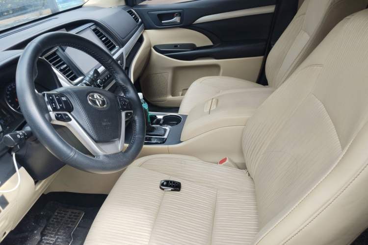 Used Toyota Highlander 2018 2.0T Four-Wheel Drive Elite Edition 7 Seats China VI Standard Left Front Seat