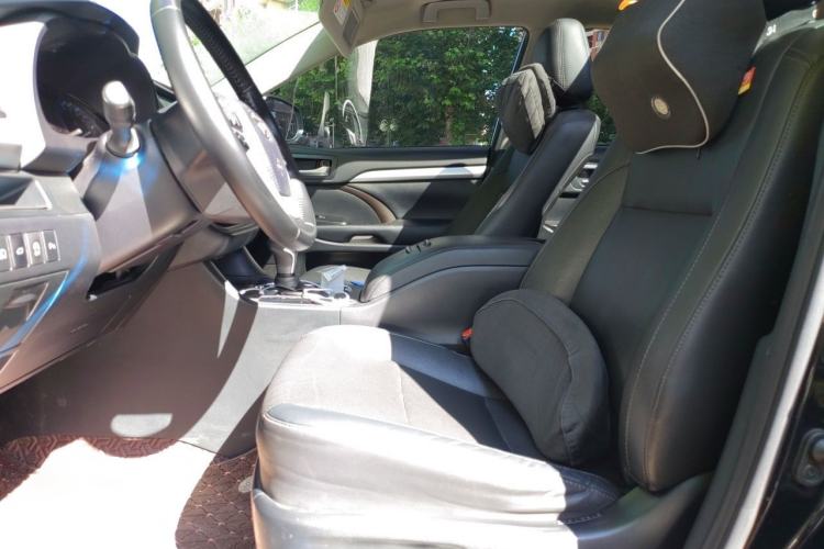 Used Toyota Highlander 2018 2.0T Four-Wheel Drive Prestige Version 7 Seats China VI Standard Left Front Seat