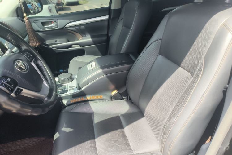 Used Toyota Highlander 2018 2.0T Four-Wheel Drive Luxury Edition 7 Seats China V Emission Standard Left Front Seat