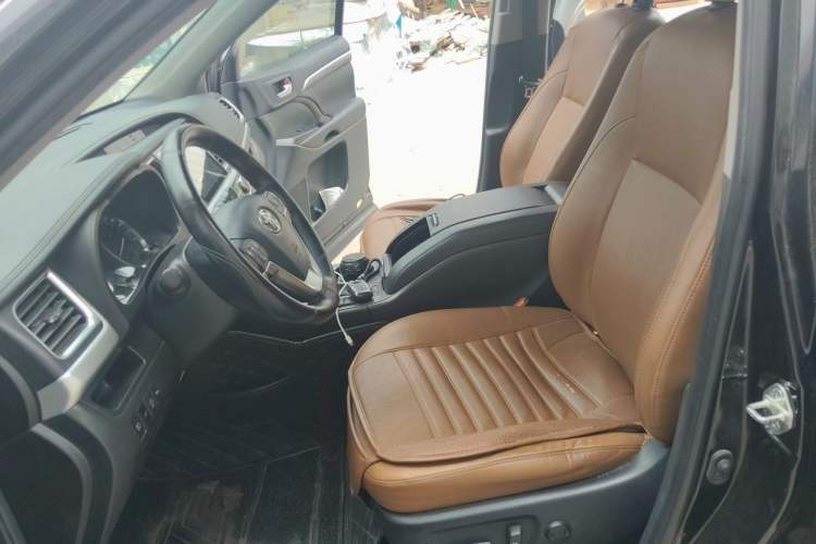 Used Toyota Highlander 2018 2.0T Four-Wheel Drive Knight Edition 7 Seats China VI Standard Left Front Seat