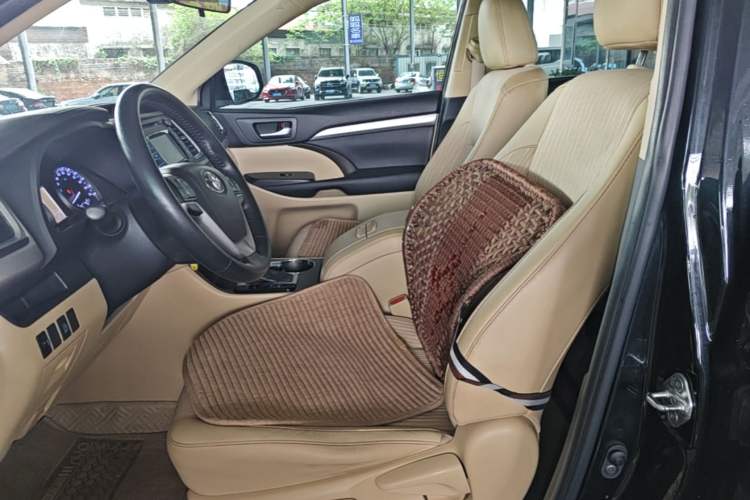 Used Toyota Highlander 2018 2.0T Two-Wheel Drive Elite Version 5 Seats China VI Standard Left Front Seat