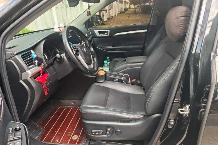Used Toyota Highlander 2018 2.0T Four-Wheel Drive Prestige Version 7 Seats China VI Standard Left Front Seat