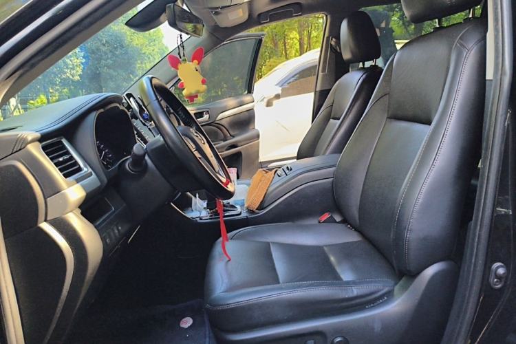 Used Toyota Highlander 2018 2.0T Four-Wheel Drive Luxury Version 7 Seats China VI Standard Left Front Seat