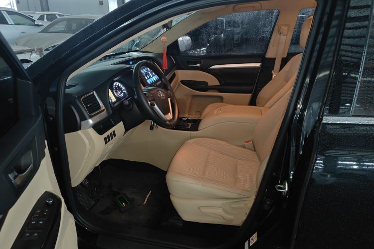 Used Toyota Highlander 2018 2.0T Two-Wheel Drive Elite Version 5 Seats China VI Standard Left Front Seat