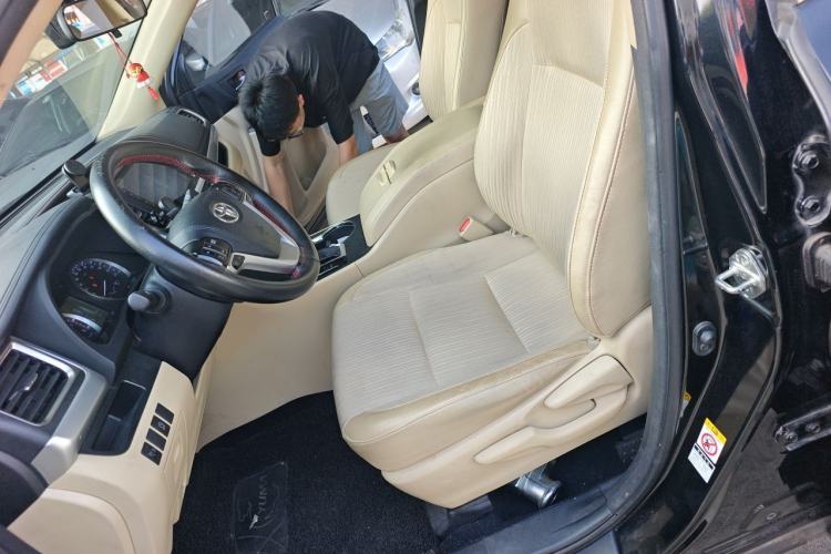 Used Toyota Highlander 2018 2.0T Two-Wheel Drive Elite Edition 7 Seats Emission Standard China V Left Front Seat
