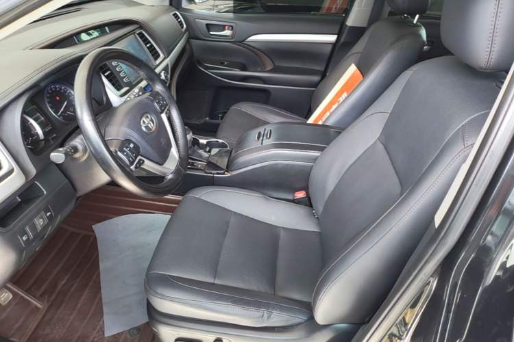 Used Toyota Highlander 2018 2.0T Four-Wheel Drive Luxury Version 7 Seats China VI Standard Left Front Seat