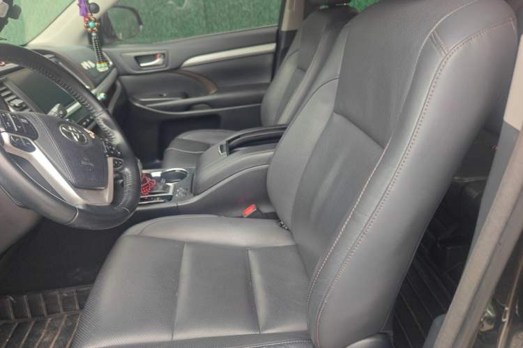 Used Toyota Highlander 2018 2.0T Four-Wheel Drive Prestige Version 7 Seats China V Emission Standard Left Front Seat