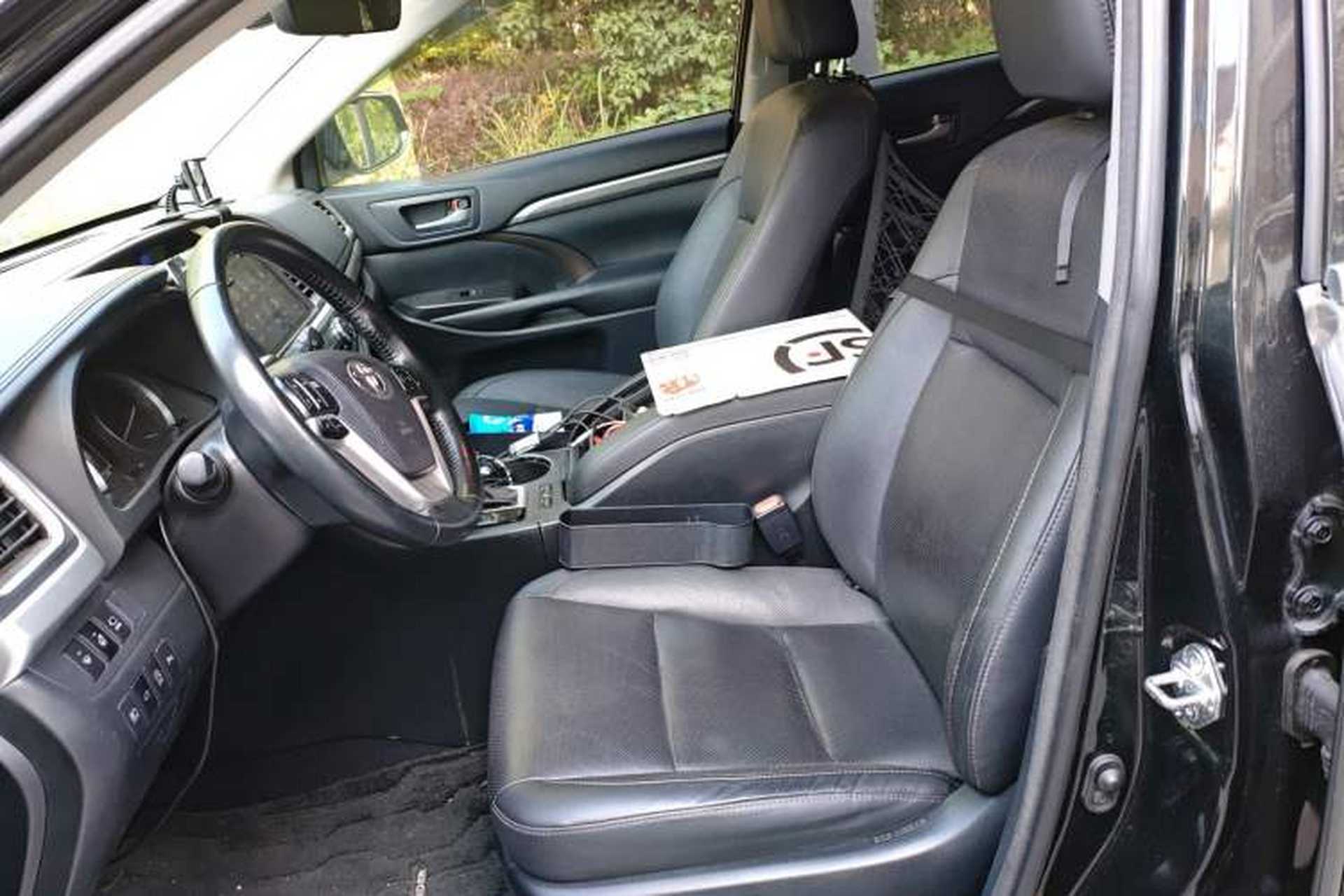 Used Toyota Highlander 2018 2.0T Four-Wheel Drive Ultimate Edition 7-Seater Emission Standard China V Left Front Seat