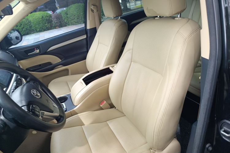Used Toyota Highlander 2018 2.0T Two-Wheel Drive Elite Edition 7 Seats Emission Standard China V Left Front Seat