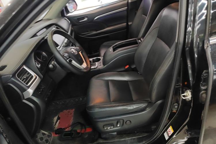 Used Toyota Highlander 2018 2.0T Four-Wheel Drive Supreme Edition 7-Seater China VI Left Front Seat