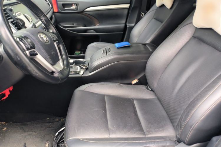 Used Toyota Highlander 2018 2.0T Four-Wheel Drive Luxury Version 7 Seats China VI Standard Left Front Seat