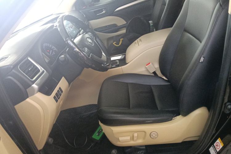 Used Toyota Highlander 2018 2.0T Two-Wheel Drive Elite Version 5 Seats China VI Standard Left Front Seat