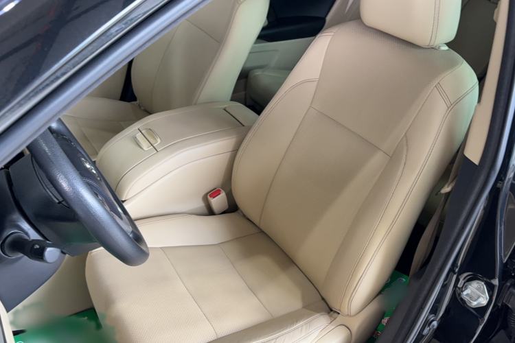 Used Toyota Highlander 2018 2.0T Four-Wheel Drive Elite Edition 7 Seats China V Standard Left Front Seat
