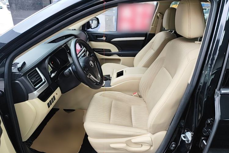 Used Toyota Highlander 2018 2.0T Two-Wheel Drive Elite Edition 7 Seats China VI Standard Left Front Seat