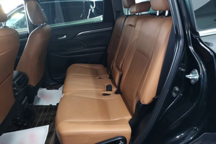 Used Toyota Highlander 2018 2.0T Four-Wheel Drive Knight Edition 7 Seats China VI Standard Left Rear Seat