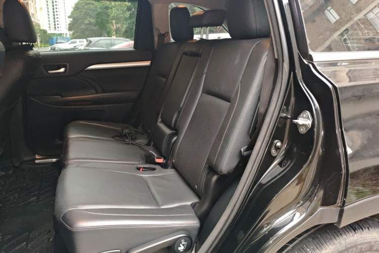 Used Toyota Highlander 2018 2.0T Four-Wheel Drive Prestige Version 7 Seats China VI Standard Left Rear Seat