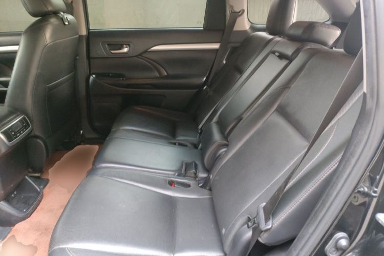 Used Toyota Highlander 2018 2.0T Four-Wheel Drive Prestige Version 7 Seats China VI Standard Left Rear Seat