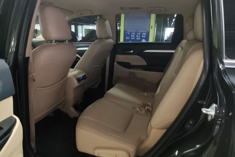 Used Toyota Highlander 2018 2.0T Two-Wheel Drive Elite Version 5 Seats China VI Standard Left Rear Seat