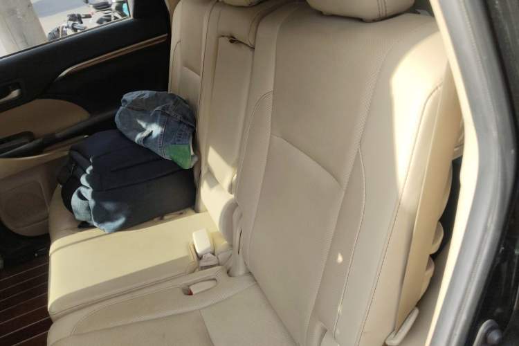 Used Toyota Highlander 2018 2.0T Four-Wheel Drive Supreme Edition 7-Seater China VI Left Rear Seat