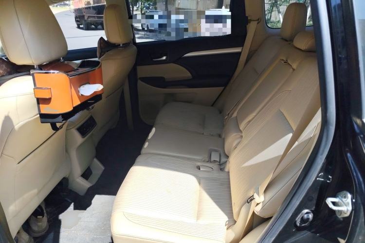 Used Toyota Highlander 2018 2.0T Four-Wheel Drive Elite Edition 7 Seats China VI Standard Left Rear Seat