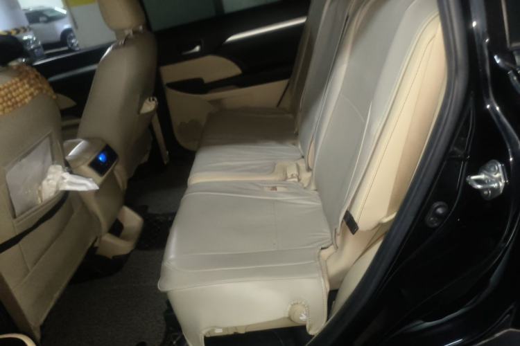 Used Toyota Highlander 2018 2.0T Four-Wheel Drive Elite Edition 7 Seats China VI Standard Left Rear Seat