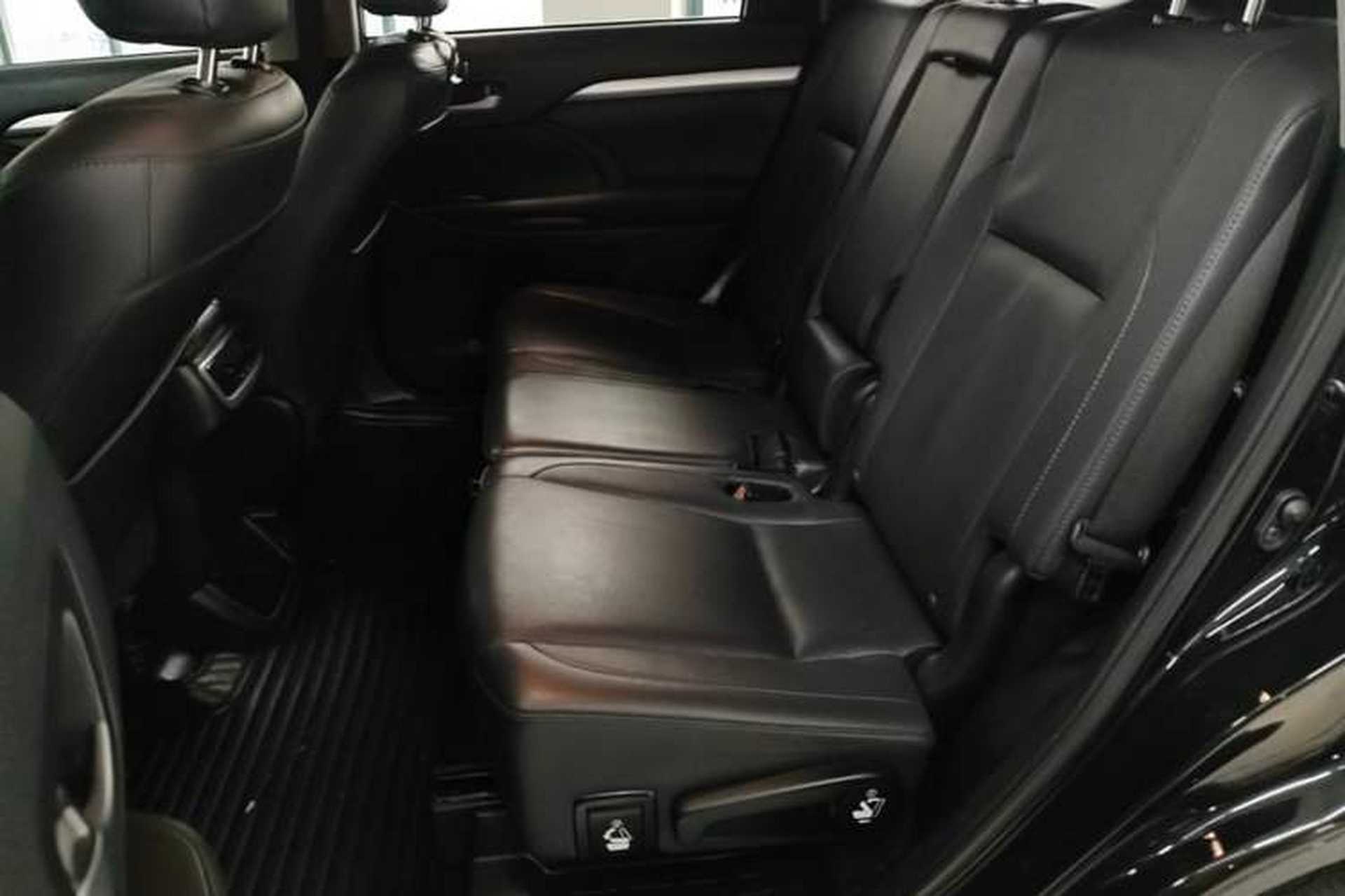 Used Toyota Highlander 2018 2.0T Four-Wheel Drive Prestige Version 7 Seats China VI Standard Left Rear Seat