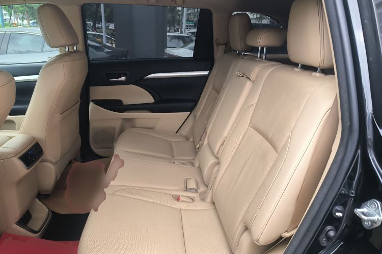 Used Toyota Highlander 2018 2.0T Four-Wheel Drive Luxury Version 7 Seats China VI Standard Left Rear Seat