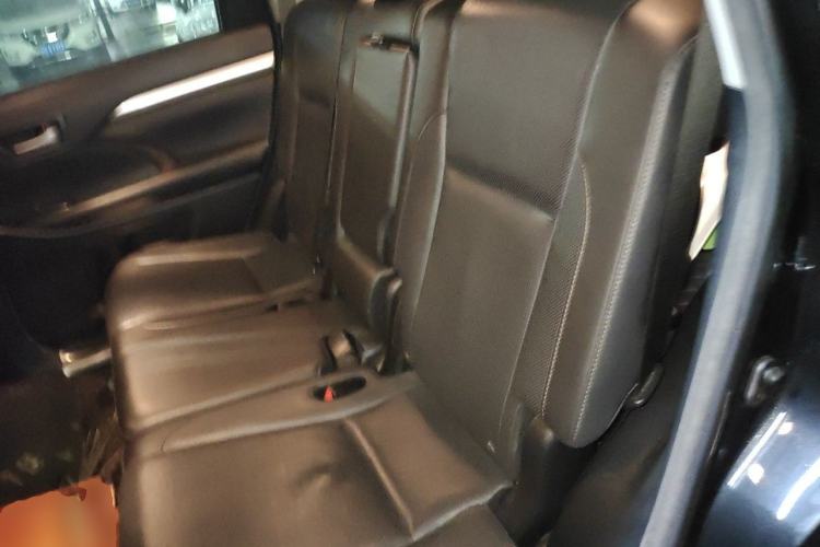 Used Toyota Highlander 2018 2.0T Four-Wheel Drive Prestige Version 7 Seats China VI Standard Left Rear Seat
