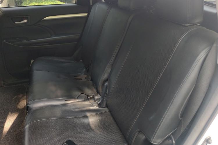 Used Toyota Highlander 2018 2.0T Four-Wheel Drive Luxury Version 7 Seats China VI Standard Left Rear Seat