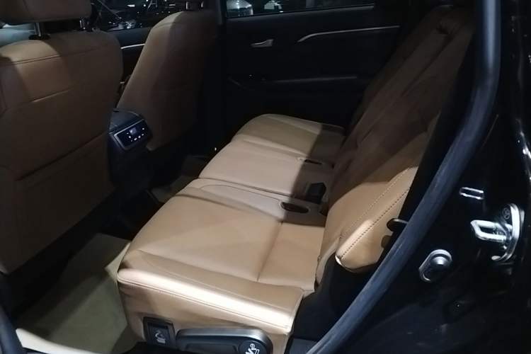 Used Toyota Highlander 2018 2.0T Four-Wheel Drive Knight Edition 7 Seats China VI Standard Left Rear Seat