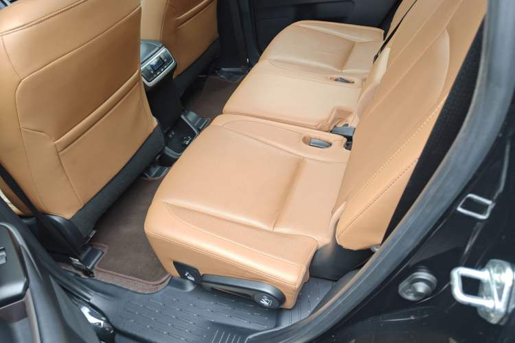 Used Toyota Highlander 2018 2.0T Four-Wheel Drive Knight Edition 7 Seats China VI Standard Left Rear Seat